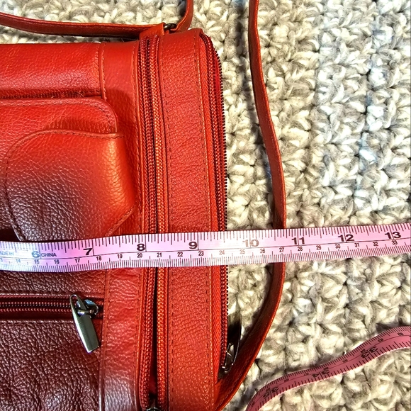 Women's Crossbody - Picture 7 of 7